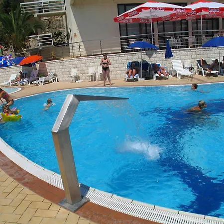 מלון Adria
