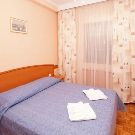 Hotel Adria 3*