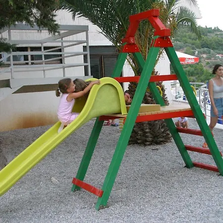 מלון Adria